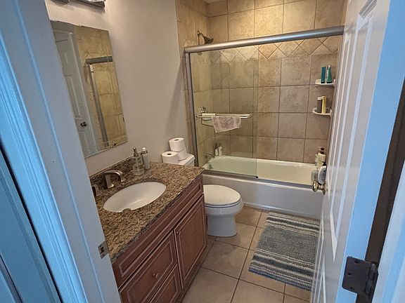 5th image of 453 Windsor St #1