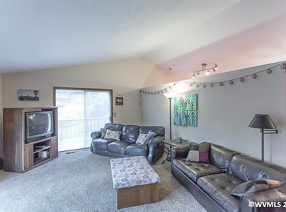 5th image of 4531 NW Elmwood Dr