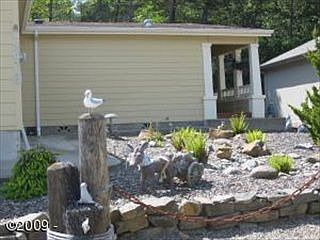 1st image of 4478 SE Heron Loop