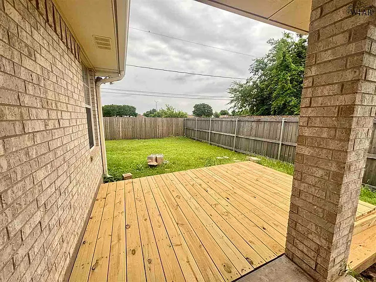 5207 Northview Dr — Photo 13