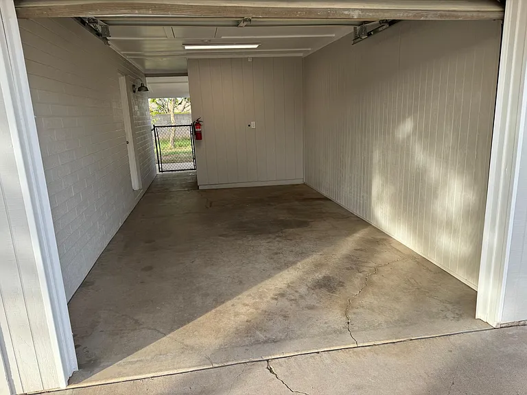 1214 W Manhatton Dr — Photo 28