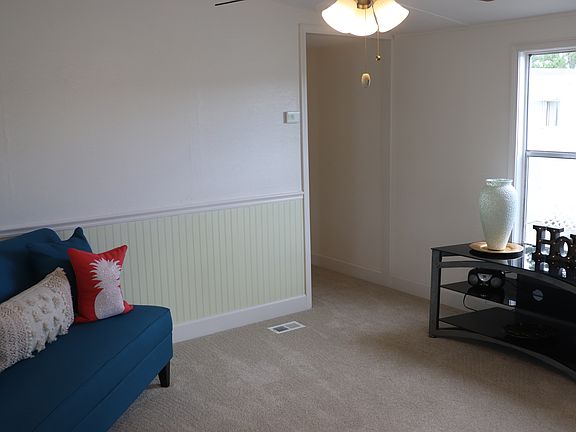 Textured Walls & Wainscoting