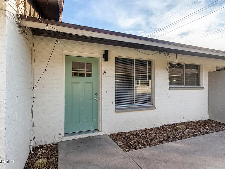 405 S Priest Dr — Photo 17