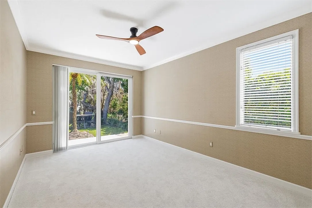 Building Photo - 120 N White Jewel Ct