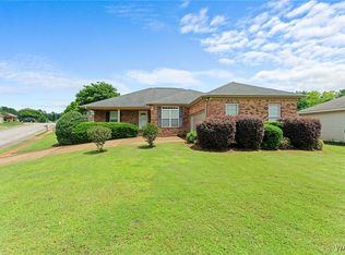 2011 Cross Creek Dr, Tuscaloosa, AL 35404