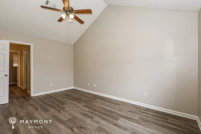 191 Marsh Glen Dr — Photo 9
