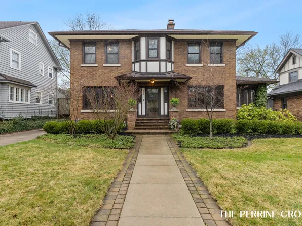 555 Rosewood Ave SE, East Grand Rapids, MI 49506