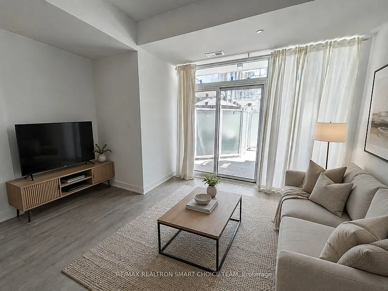 1005 Dundas St E #117 — Photo 9
