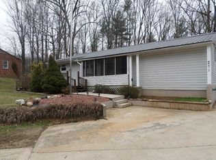 271 Townsend St, North Wilkesboro, NC 28659