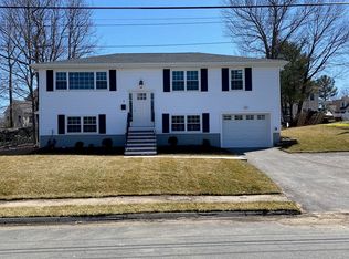 8 Grove Cir, Braintree, MA 02184
