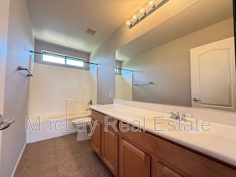 19641 E Carriage Way — Photo 21
