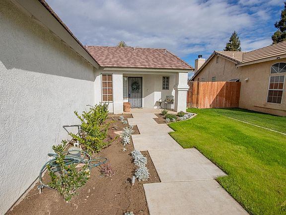 4th image of 8608 Cape Flattery Dr