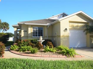 206 28th St W, Palmetto, FL 34221