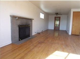 1120 Lakemont Dr, Pittsburgh, PA 15243