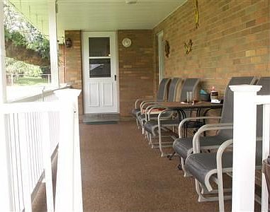 4th image of 4331 Steinway Ct