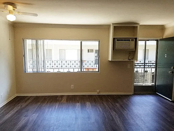 Oak Knoll Apartments — Photo 5