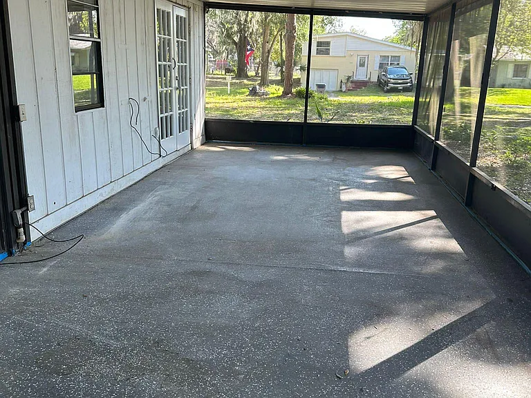 310 Cordova Rd — Photo 4
