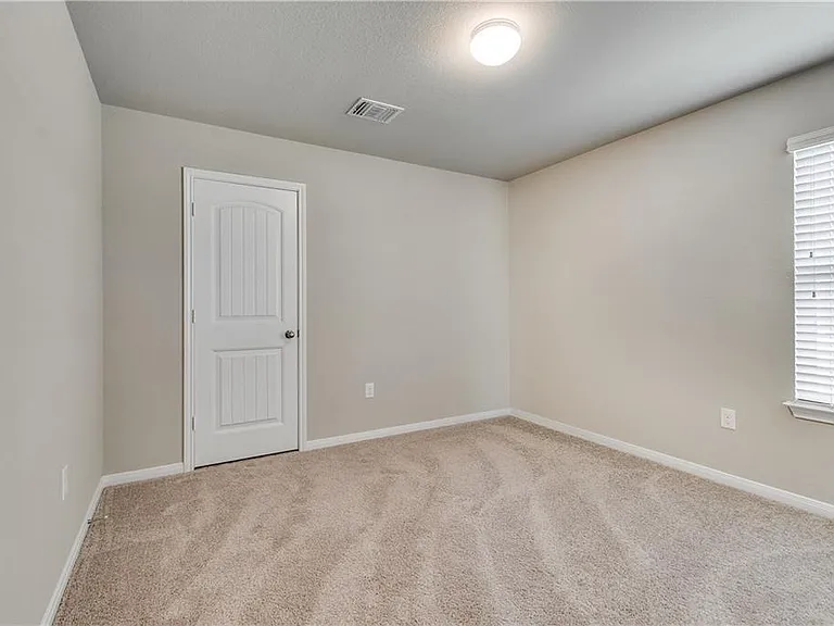 185 Voss — Photo 18
