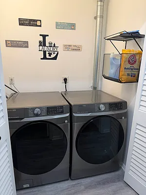 Laundry, photo 1