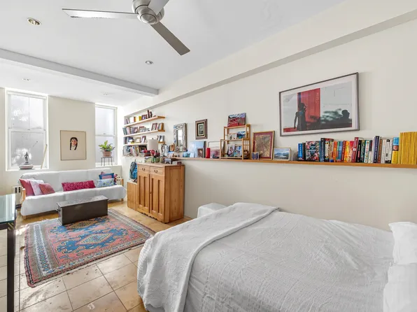 129 West 70th Street image 5 of 15