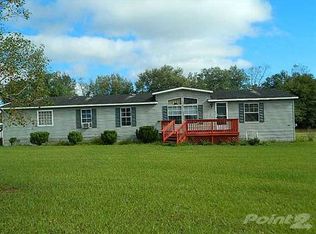 8512 Hamster Dr, Zephyrhills, FL 33540