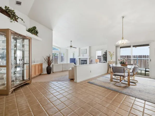 4923 Shady Leaf Way, Sacramento, CA 95838