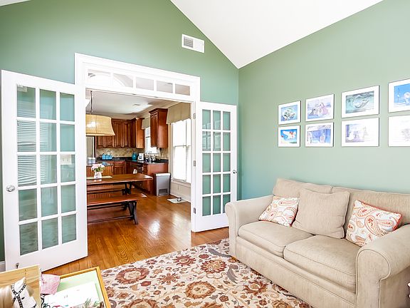 Keeping Room/Play Room