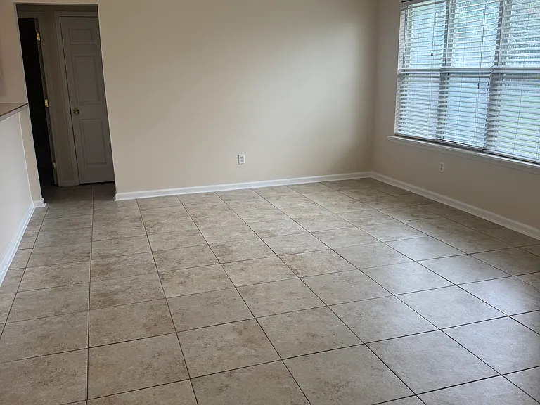 2182 Farm Way — Photo 12