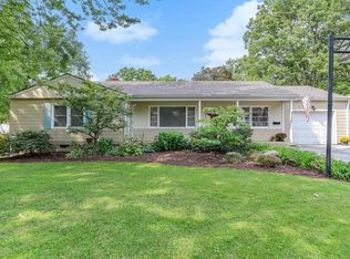 5634 Russell St, Mission, KS 66202