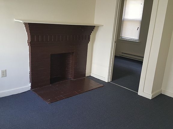 5th image of 657 Winchester Ave #1