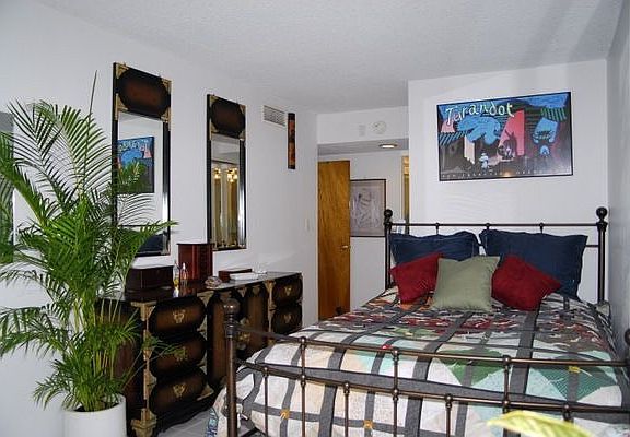 Marvelous master bedroom with walk-in closet