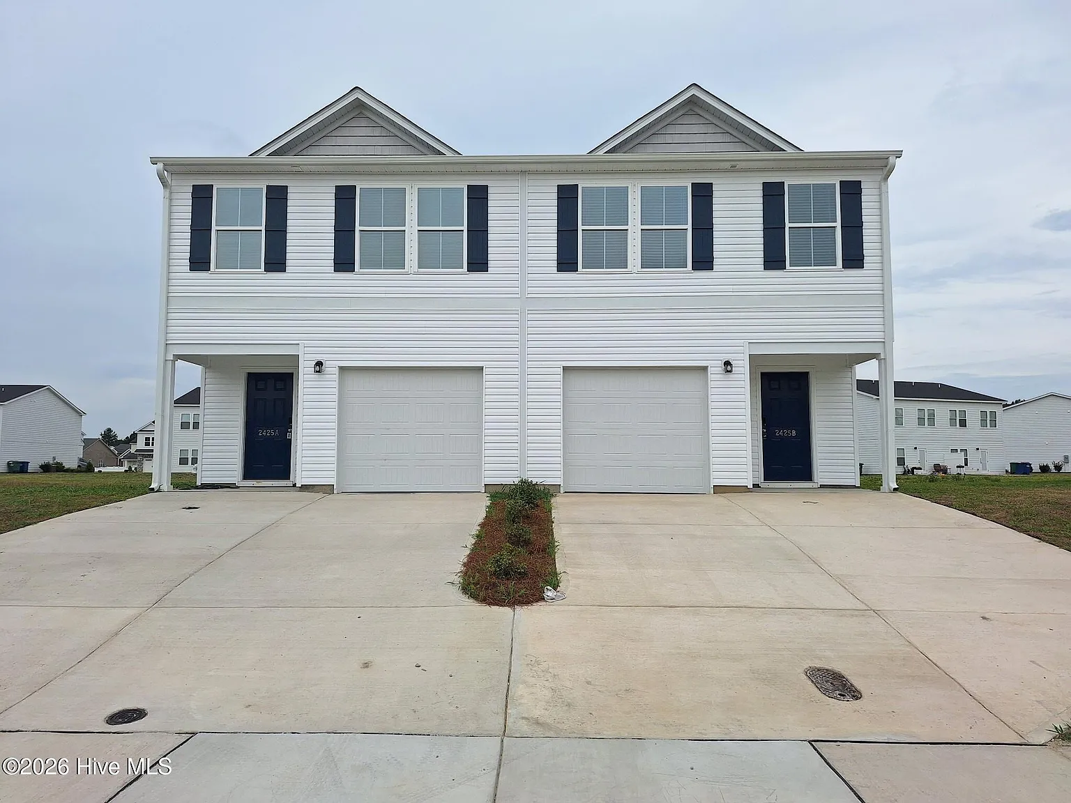 3 bed, 2.5 bath, $1,775 — Photo 1