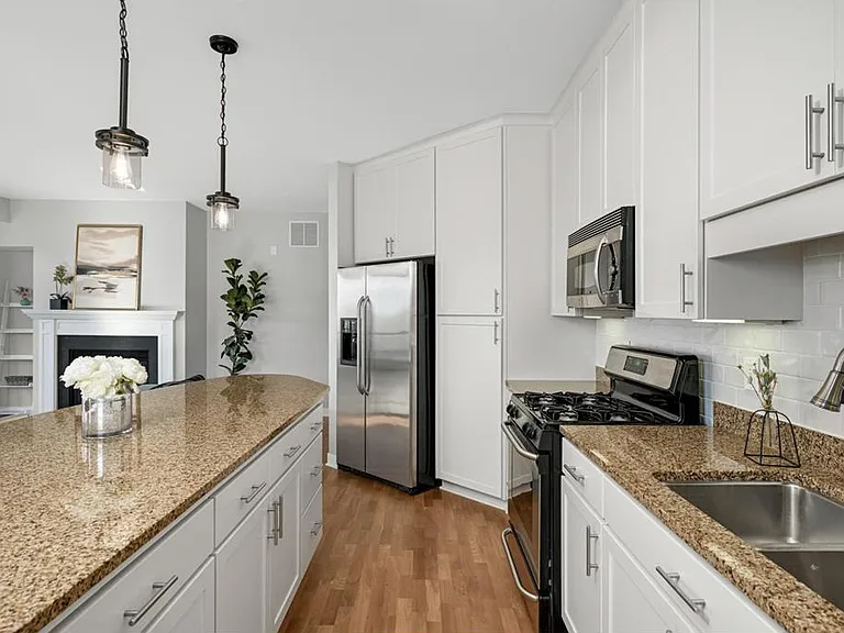 317 Groveland Ave #G305 — Photo 9
