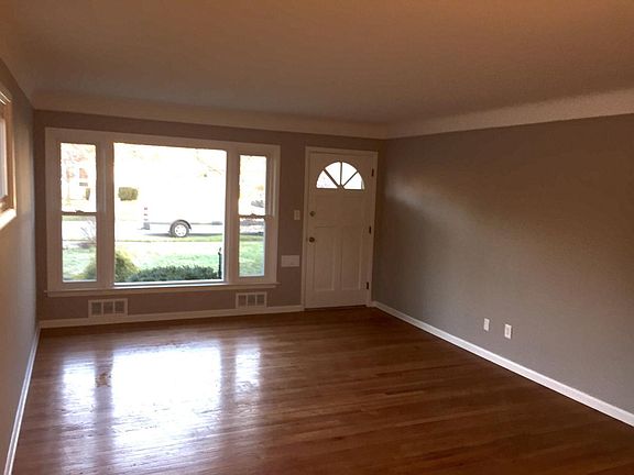 4th image of 3928 Circlewood Dr