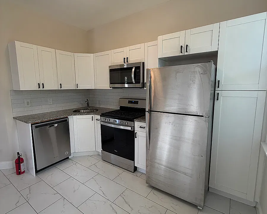 203 S 4th Ave #4