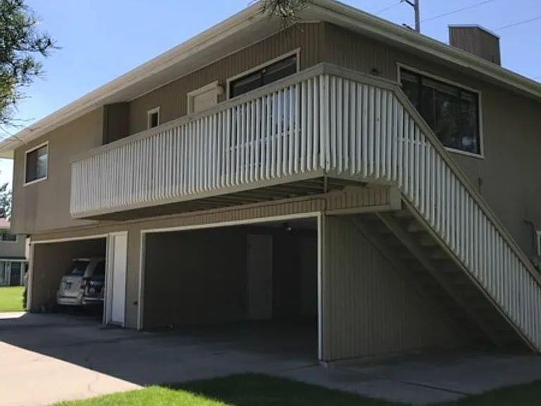760 Washington St N #4 — Photo 1