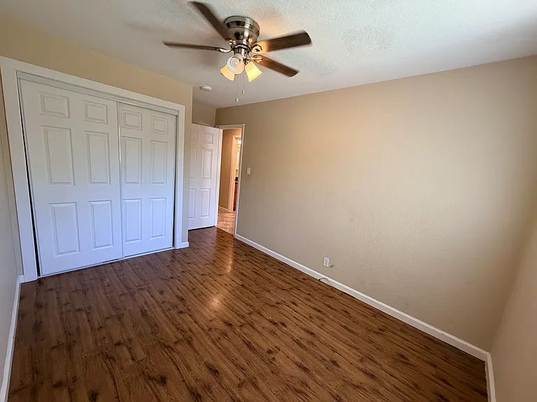 201 Thomas Way — Photo 16