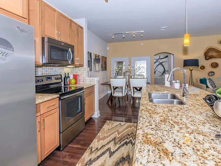 DESIGNER STYLED KITCHEN