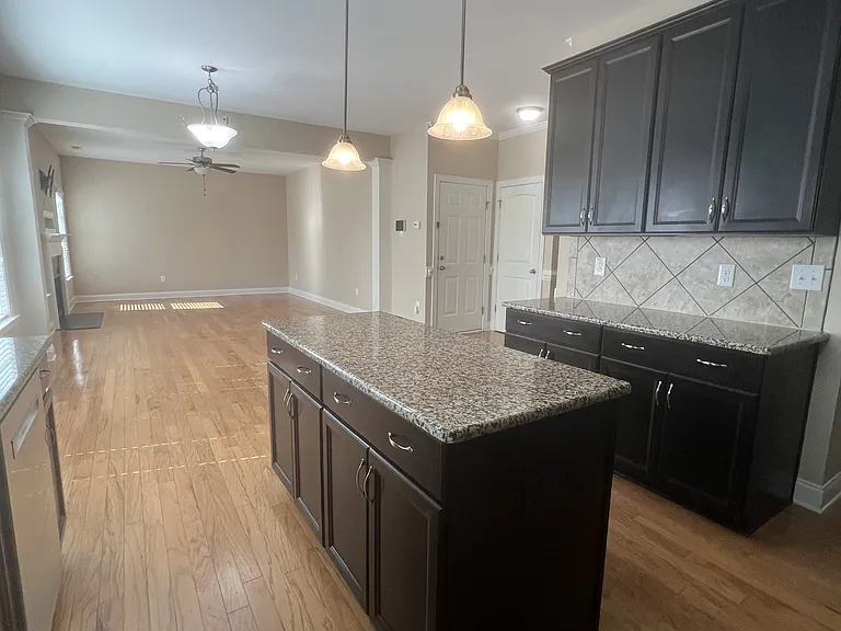 44 Coswell Ct — Photo 9