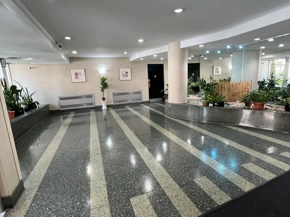 31-85 Crescent Street image 23 of 29