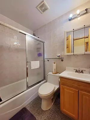 Rented by E Realty International Corp | media 14