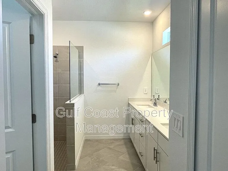 11308 Pinot Dr — Photo 19