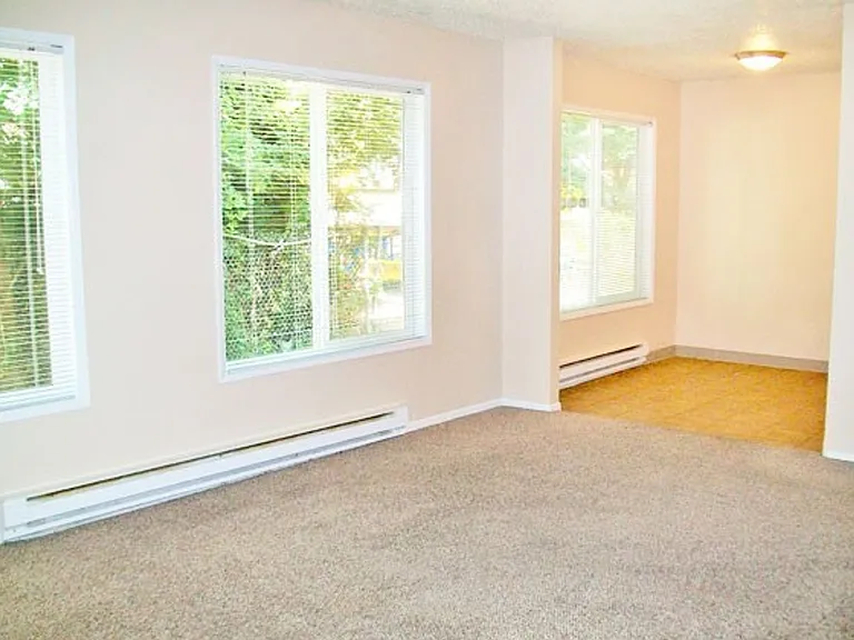 4153 SE 37th Ave #2 — Photo 4