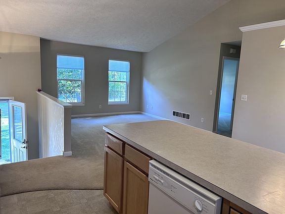 4th image of 1209 Floral St