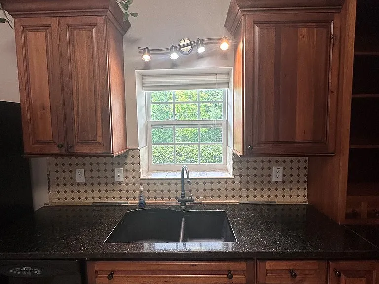 1932 Mill Creek Rd — Photo 15