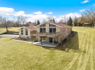 211 San Carlos Rd, Minooka, IL 60447