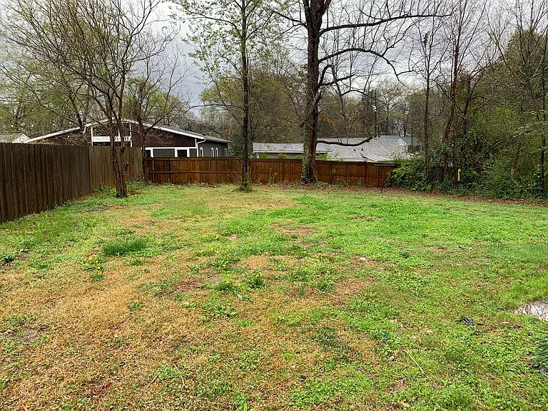 712 Hartford Rd — Photo 12