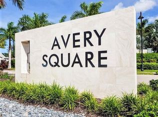 7313 Birchmore St, Naples, FL 34109