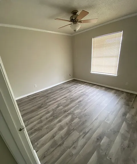 6106 Vance Jackson Rd #15 — Photo 3
