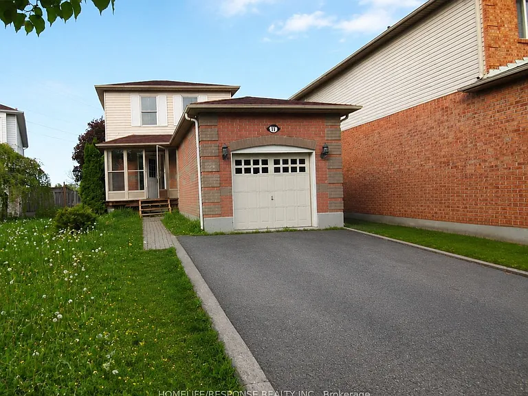 11 Saddlecreek Ct — Photo 1
